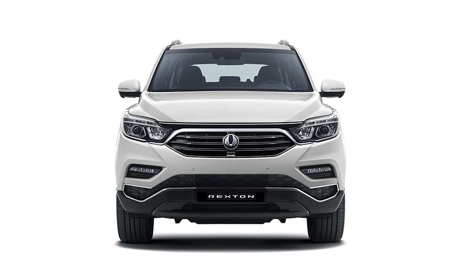 new-ssangyong-rexton-suv-2017-seven-seater-charters-reading-berkshire-gallery-11